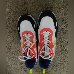 🎉NWT- Zumba Sneakers- never worn- Women’s- Sz 11 🎉